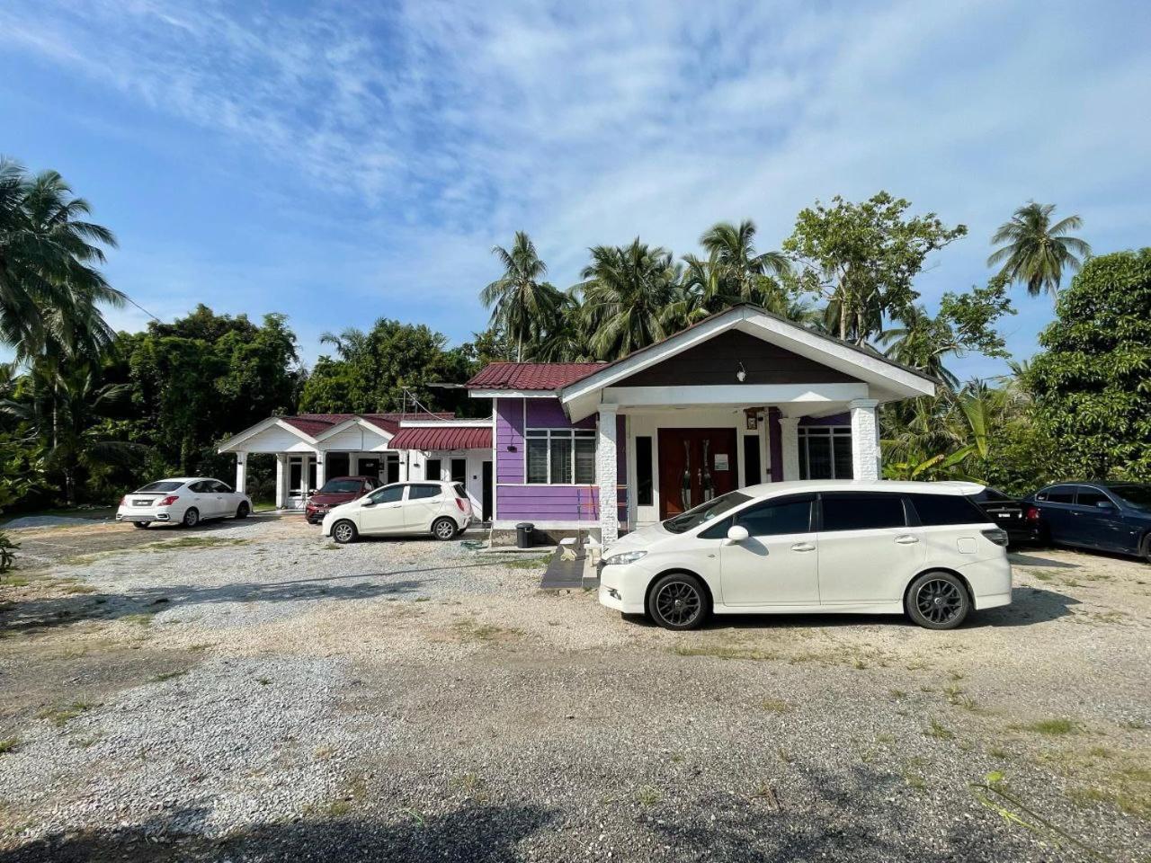 Ar Homestay & Roomestay Merlimau Exteriör bild