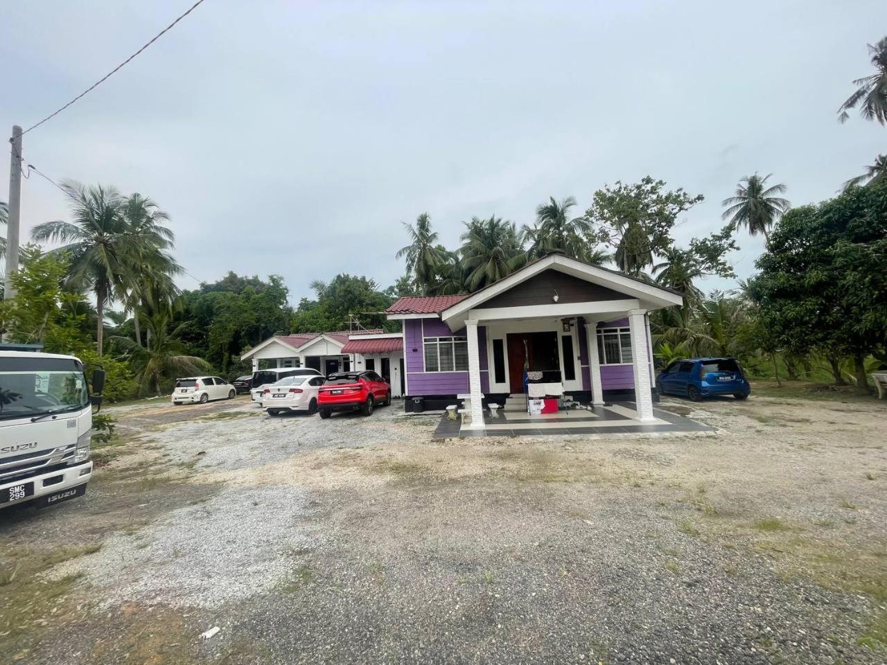 Ar Homestay & Roomestay Merlimau Exteriör bild