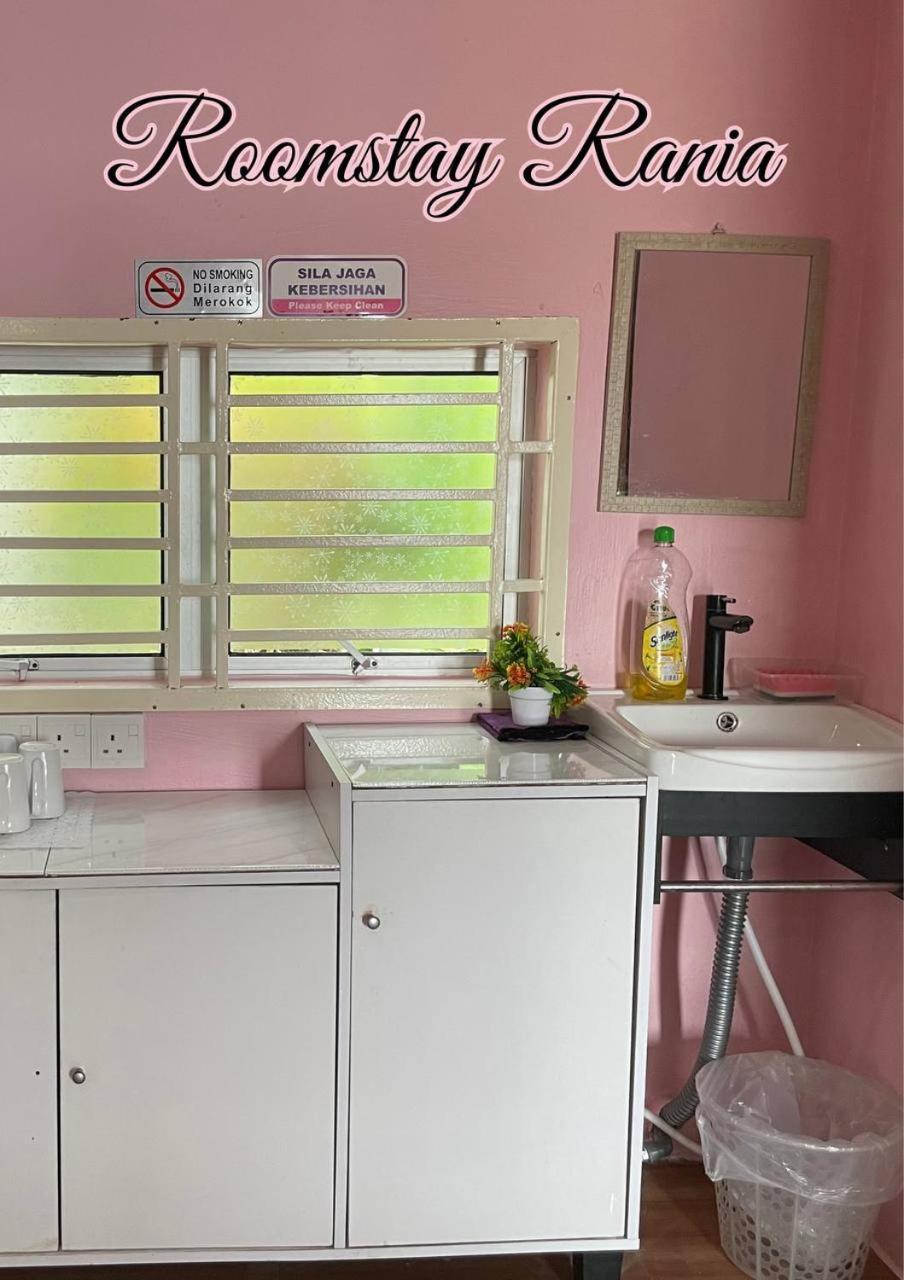 Ar Homestay & Roomestay Merlimau Exteriör bild